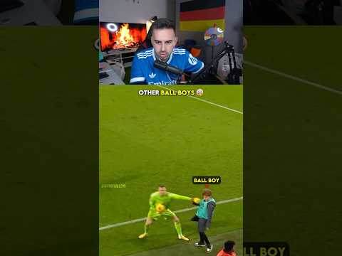 Recoge pelotas en el fútbol 💀