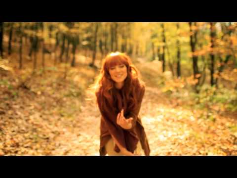 Nina Pušlar - Odhajam z vetrom (OFFICIAL VIDEO)