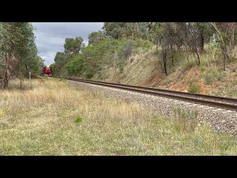 NSW 45 CLASS 4501 INDIAN RED DIESEL LOCOMOTIVE & 3801