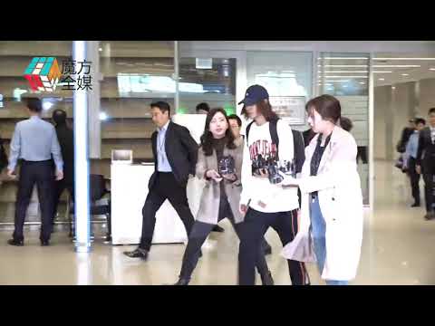 JJY GETTING SLAP ON AIRPORT