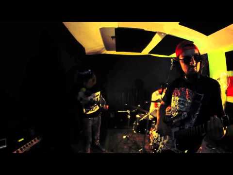 0026 CABINA DEL TERROR - DESTRUYE Y DESTRUYE