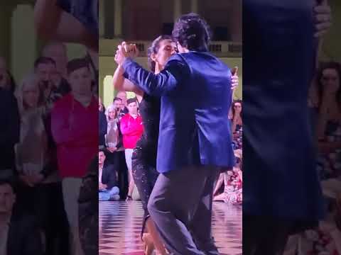 Dana Frigoli y Gastón Torelli - Tu voz (Tango Bardo) La Plata baila tango 14abr22