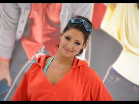 Laura Samojłowicz - In Your Eyes