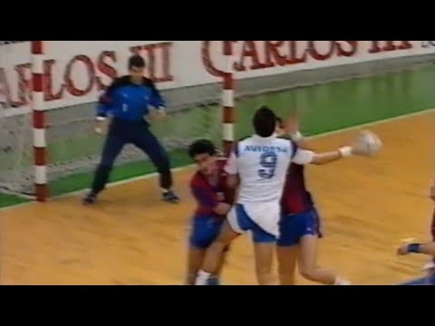 Maravilloso cómo ha sacado el brazo Alemany. Copa Rey 1991/92. Avidesa-Barcelona. Final. Pamplona