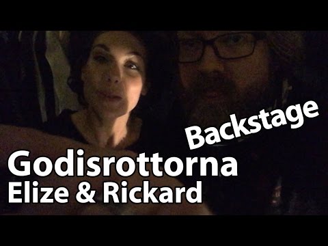 Elize och RIckard visar upp sin loge