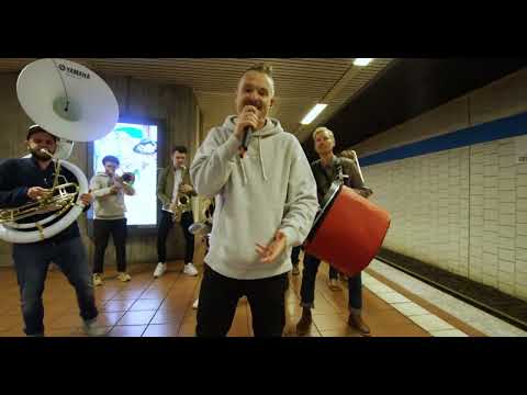 MOOP MAMA trifft KAAS - ICH HASS MEIN JOB (LIVE & ungeschnitten)