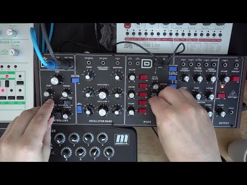 Behringer Model D: first jam with x0xb0x & Tanzbär Lite