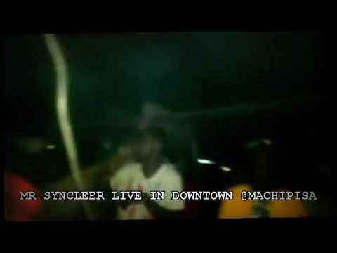Mr Syncleer aka Gunslinger live in Downtown Machipisa