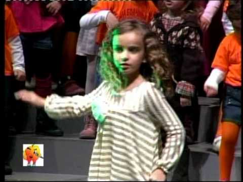 JABOLCINJA - IVONA SERAFIMOSKA - GROZDOBER.mpg