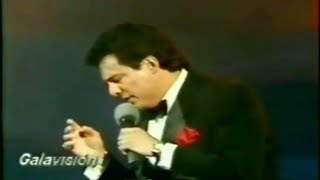 José José - Unos Quitan y Otros Dan/Un Hotel en Vez de Corazón Fragmentos Presentación 1990