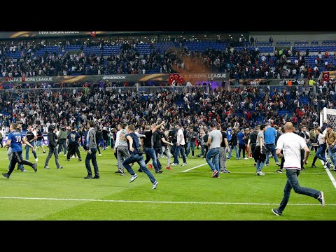 Crazy Fights & Furious Moments in Football 2021 Peleas locas y momentos furiosos en el fútbol 2021