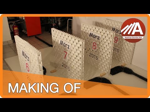 Making of - dailyknoedel in 15,000 DOMINOES!