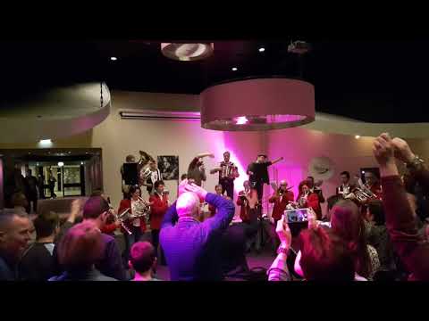 Pater Moeskroen in Etten-Leur