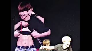 TAEHYUNG FLASHES JUNGKOOKS ABS DURING A CONCERT????