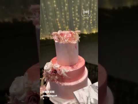 婚禮上悄悄降臨了女神蛋糕，祝福我們的新人，妳就是婚禮最美的新娘！ #婚禮蛋糕 #weddingcake