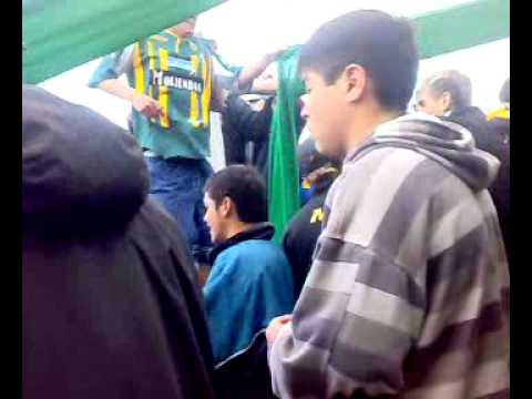 "EN EL PUERTO ME ENSEÑARON - ALDOSIVI - LA PESADA" Barra: La Pesada del Puerto &bull; Club: Aldosivi