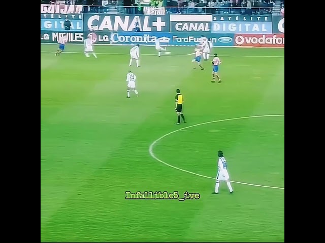 Vídeo relacionado con HWC Trading A4 Fernando Torres Atletico Madrid Regalos Impresos Imagen De Autógrafo Firmado Para Los Aficionados Al Fútbol Y Partidarios