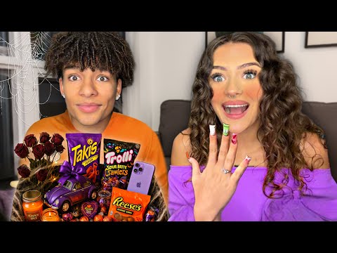 WE MADE EACH OTHER BOO BASKETS!!