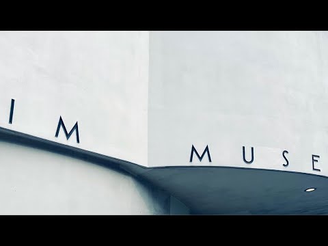 Frank Gehry | Guggenheim Museum titled “Young Picasso”