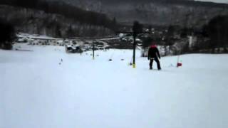 preview picture of video 'Jack Snow Boarding down Lower Robinson at Swain Ski Center._0086'