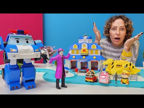Spielspaß mit Nicole - Robocar Poli steckt in seiner Garage fest - Die Paw Patrol eilt zu Hilfe