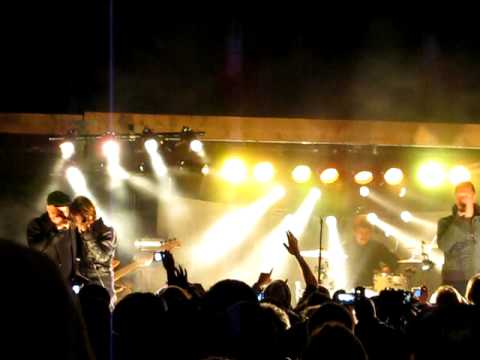 "Pretty Visitors" - Arctic Monkeys W/ Josh Homme at Pappy & Harriet's