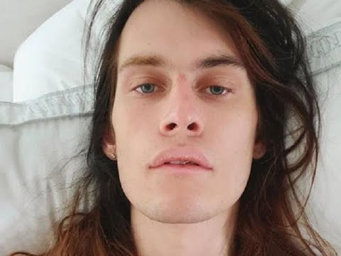 アメリカン・ホラー・ストーリーはハリー・ヘインズを失う：長い闘争の末に少年の死... (American Horror Story perde Harry Hains: la morte del ragazzo dopo aver lottato a lungo...)