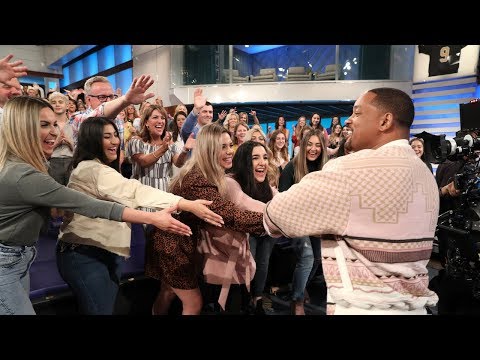 Behind the Scenes: Will Smith, Mena Massoud, and Naomi Scott Sing & Dance with the Audience