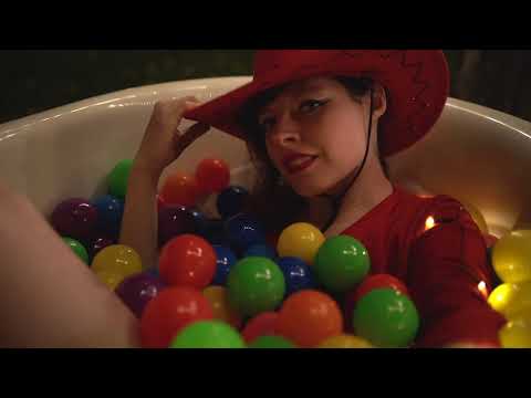 Gravitate - Hatiras, Sebb Junior