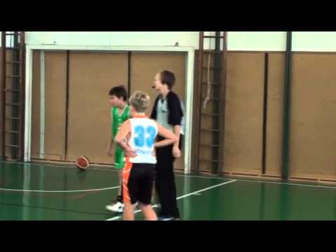 Ostrava Cup 2013 (6.9.2013) BK Snakes U12 - NH Ostrava 38:37