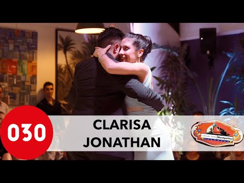 Clarisa Aragon and Jonathan Saavedra – Sobre el pucho
