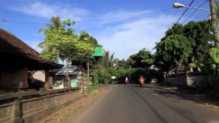preview picture of video 'Driving on Bali's roads / Conduite à Bali'