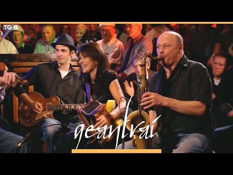 The Sharon Shannon Band & Mundy - The Galway Girl - Tigh Campbell | Geantraí na Nollag | TG4