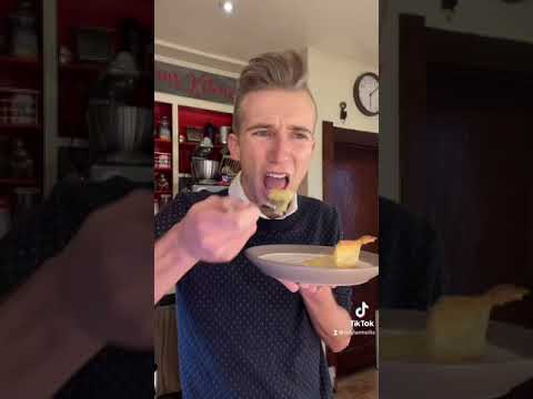 Dylan Hollis - WATER PIE (TikTok Vintage Recipe)