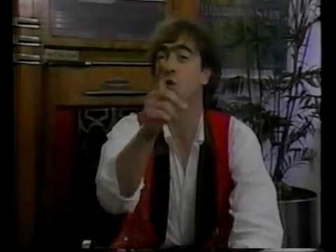 R.E.M. 1991-04 - ‘Where In The World Is Carmen San Diego?’, USA (Bill gives out competition clues)