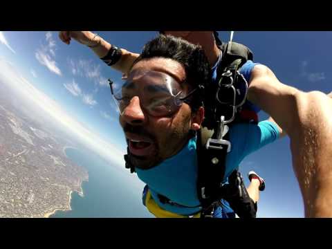 Skydiving at St Kilda Beach, Melbourne