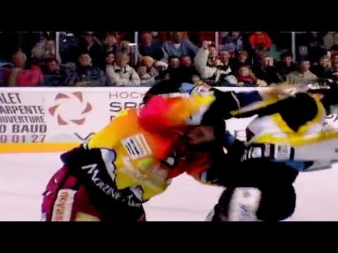 HOCKEY FIGHT Tristan Lemoine vs Cyril Trabichet Pingouins de Morzine Dragons Rouen Ligue Magnus 2007
