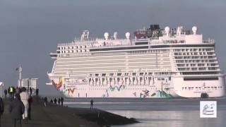 preview picture of video 'Norwegian Getaway richting Eemshaven op 15 november 2013'
