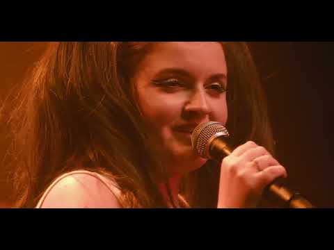 Sandra Mika - Święta Krowa Live (FULL CONCERT)