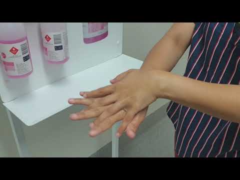 How to properly use hand sanitiser