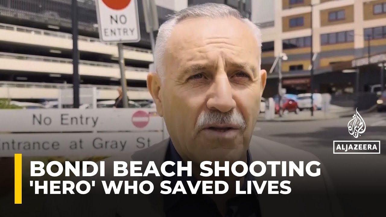 'Bondi hero' praised for disarming gunman during Sydney mass shooting