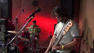 Dinosaur Jr - Feel The Pain (Live for MTV Brasil - São Paulo 2010) RAW FOOTAGE  - BUILT IN MIC SOUND