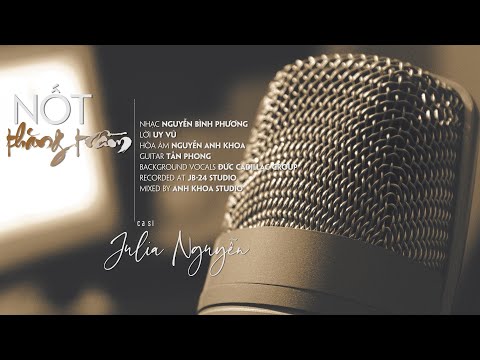 Thể hiện bởi Julia Nguyễn