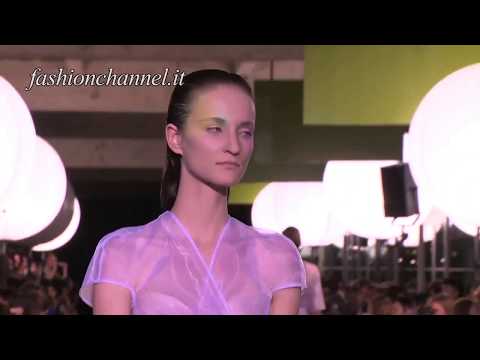 "Amaya Arzuaga" Spring Summer 2012 Paris HD 1 of 3 pret a porter women by FashionChannel