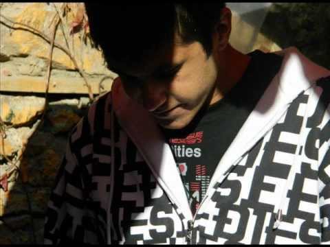 Jade Croys ft Nephertiti - Mavinin Aşk Tonları