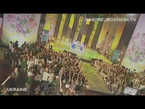 Ukraine: Aleksanyan Andranik sings Try Topoli, Try Surmy  /