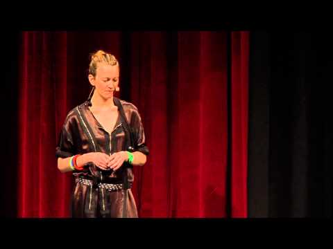 Fashion futurist: Suzanne Lee at TEDxFlanders