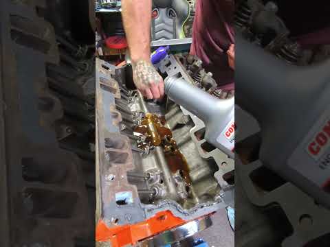 #sbc #350 #cam #camshaft #oil #rebuild #engine #chevy #smallblock #compcam