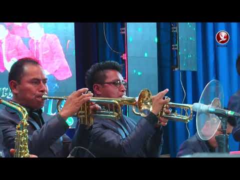 Algo Está Cayendo Aquí - Obreros de Jesús | CONCIERTO