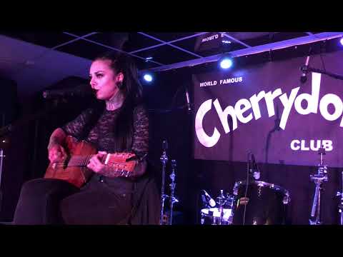 Cecilia Pascal - Zombie